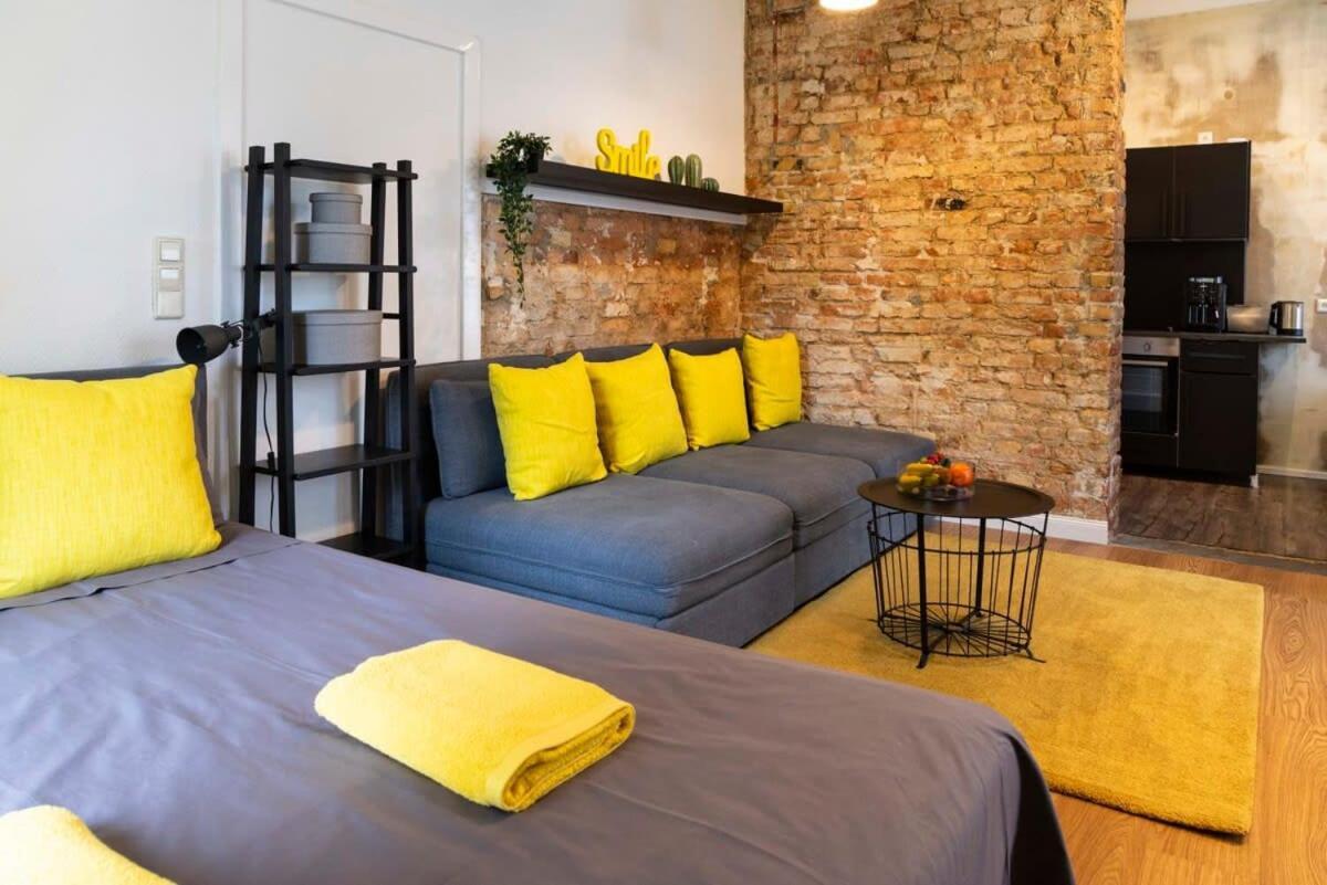 Shabby Chic Plus Self Checkin And Free Street Parking Berlin Exterior photo